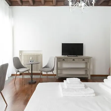 Italianway - Barberini Elegantia Apartament Rzym