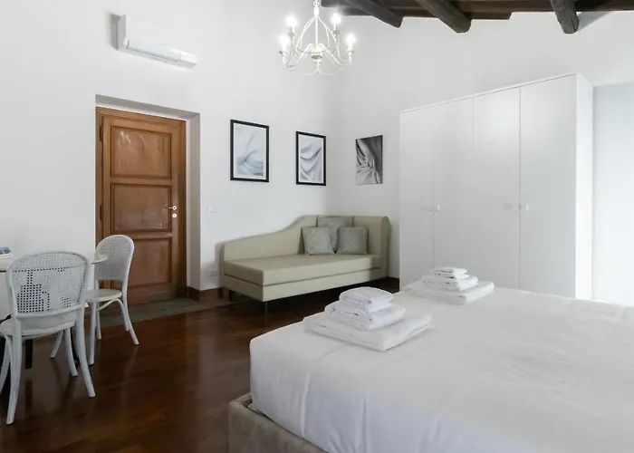 Italianway Collection - Barberini Elegantia Apartamento *