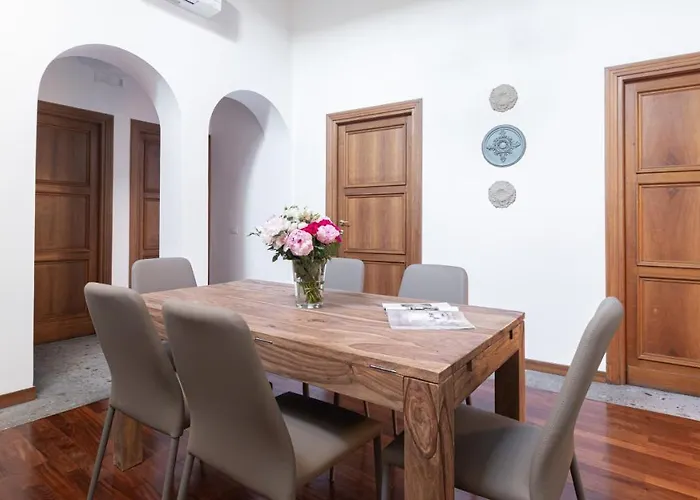 Apartamento Italianway Collection - Barberini Elegantia Roma