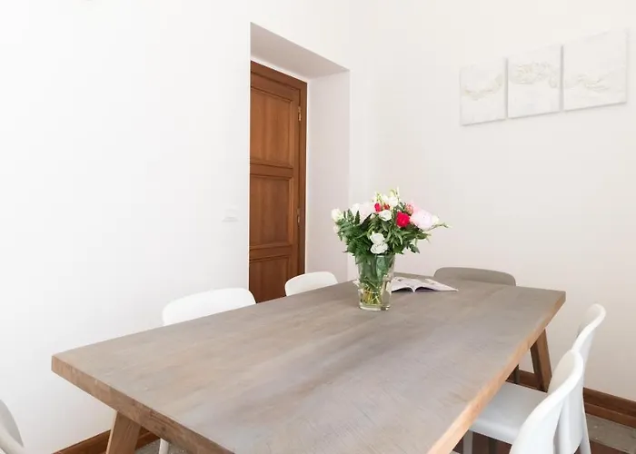 Apartamento Italianway Collection - Barberini Elegantia Roma