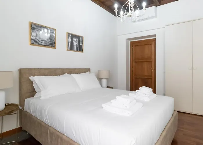 Apartamento Italianway Collection - Barberini Elegantia Roma