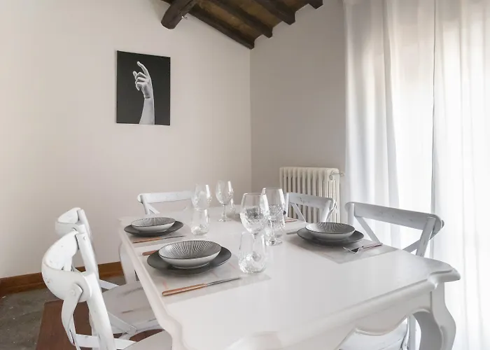 Apartamento Italianway Collection - Barberini Elegantia Roma