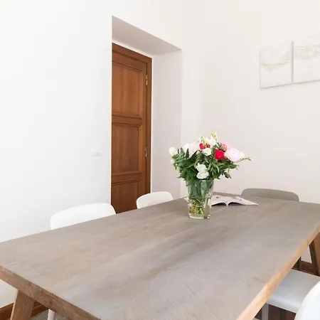 Apartment Italianway - Barberini Elegantia Rome